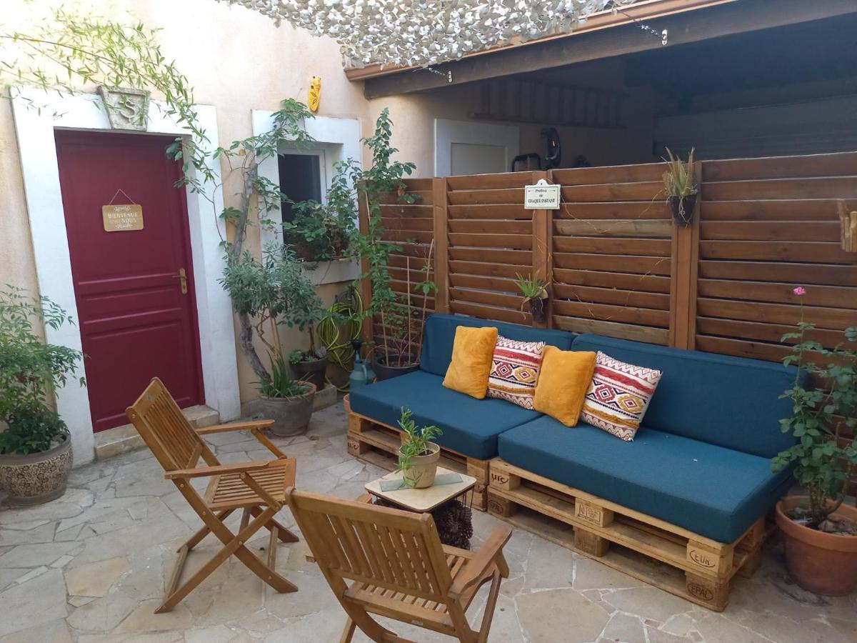 Studio Cosy A 10 Minutes De Nimes Bed and Breakfast Bouillargues Exteriör bild